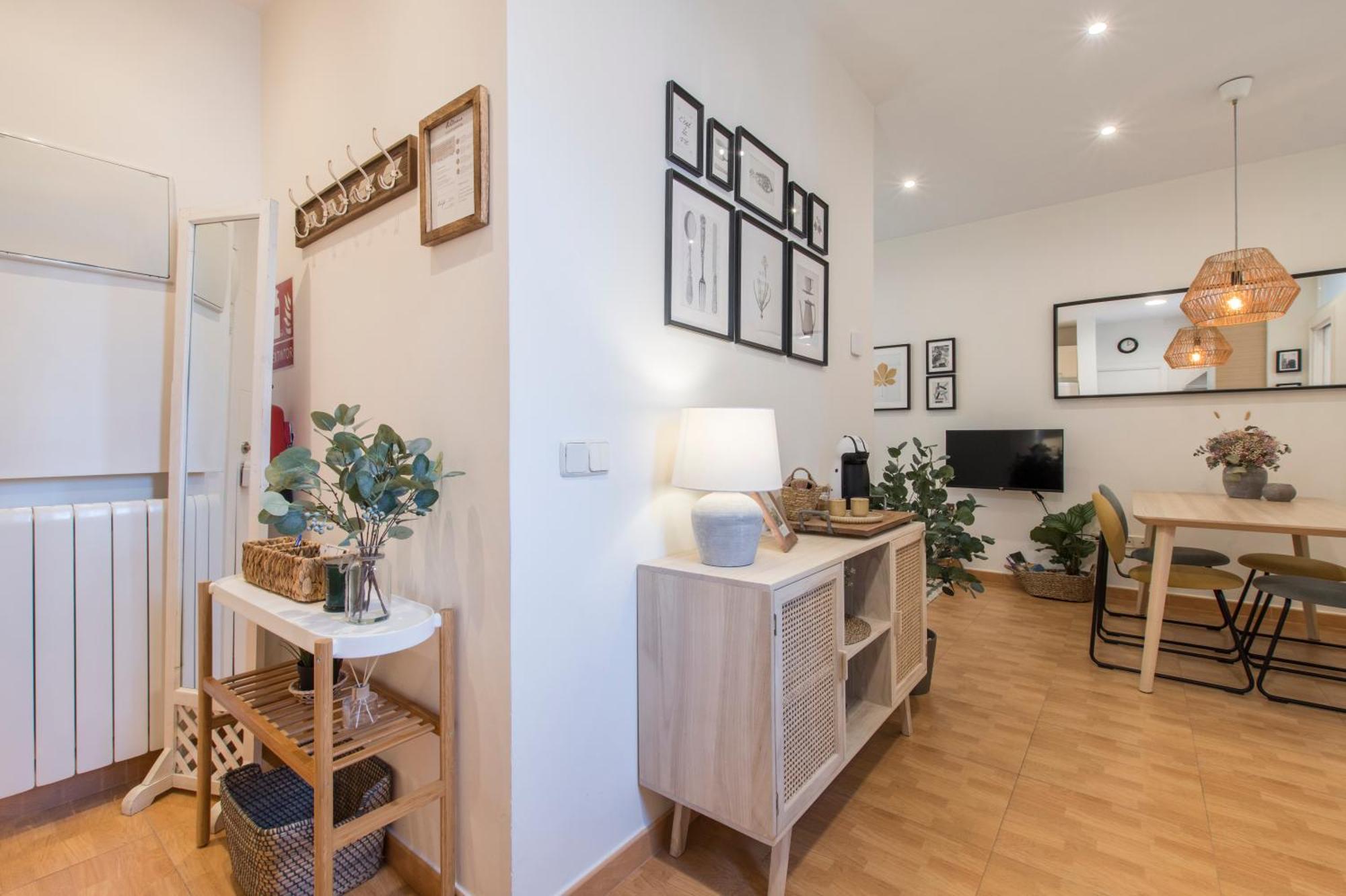 Fee4me. Elegant Flat A Few Minutes From Atocha. Apartment Madrid